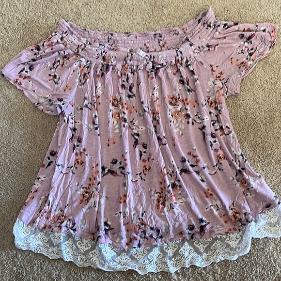Off shoulder top - Picture 1 of 4